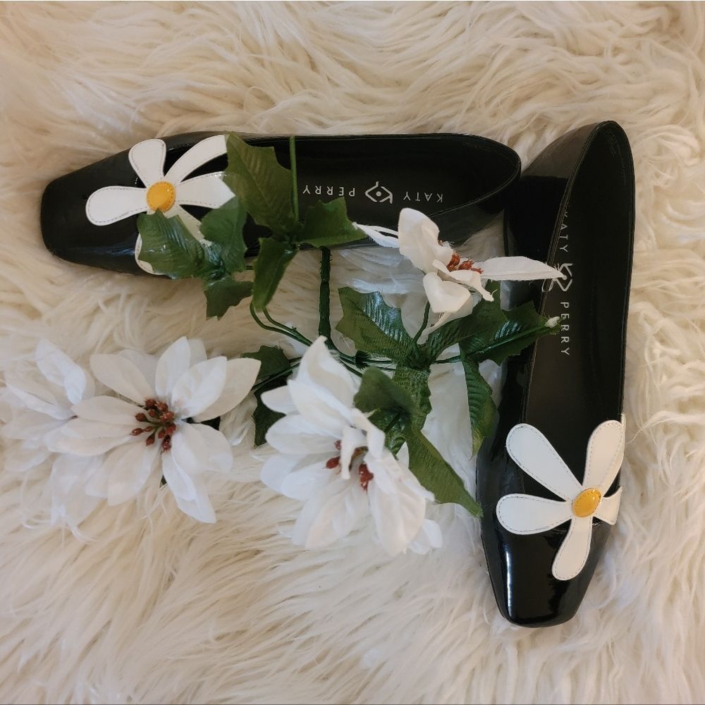 🆕️🥿Katy Perry Evie Daisy Slip-On Flats, Black  Sz 9
